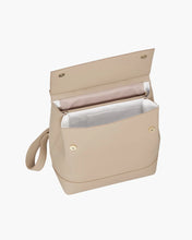 THE PET PORTRAIT BACKPACK - CREAM