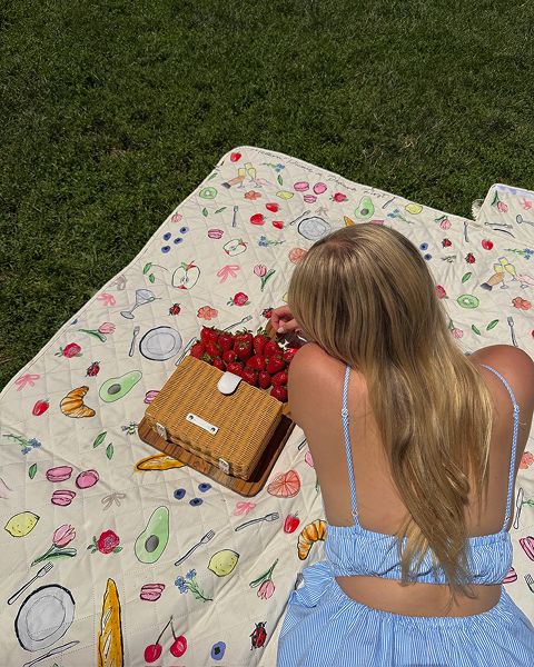THE PICNIC BLANKET - GARDEN PICNIC