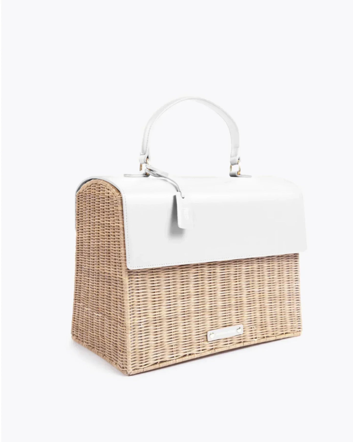 Chic woven picnic tote with white vegan leather top and handle, perfect for stylish lunch outings.