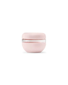 Blush pink 16oz seal-tight glass lunch bowl with lid on white background