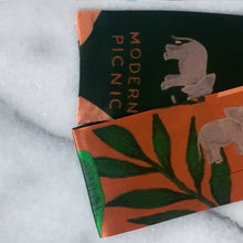 video:https://cdn.shopify.com/s/files/1/2344/1411/files/IMG_2185_1.mp4?v=1638774828|color:Jungle